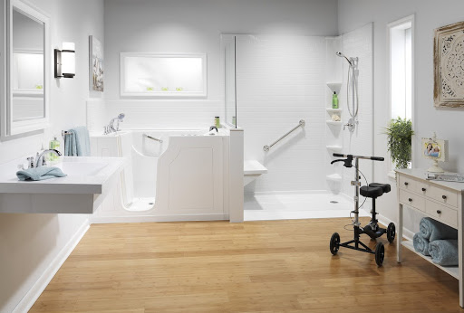 Home Health Care for Seniors safety setup with grab bars non slip mat bright lighting and clear paths to prevent falls